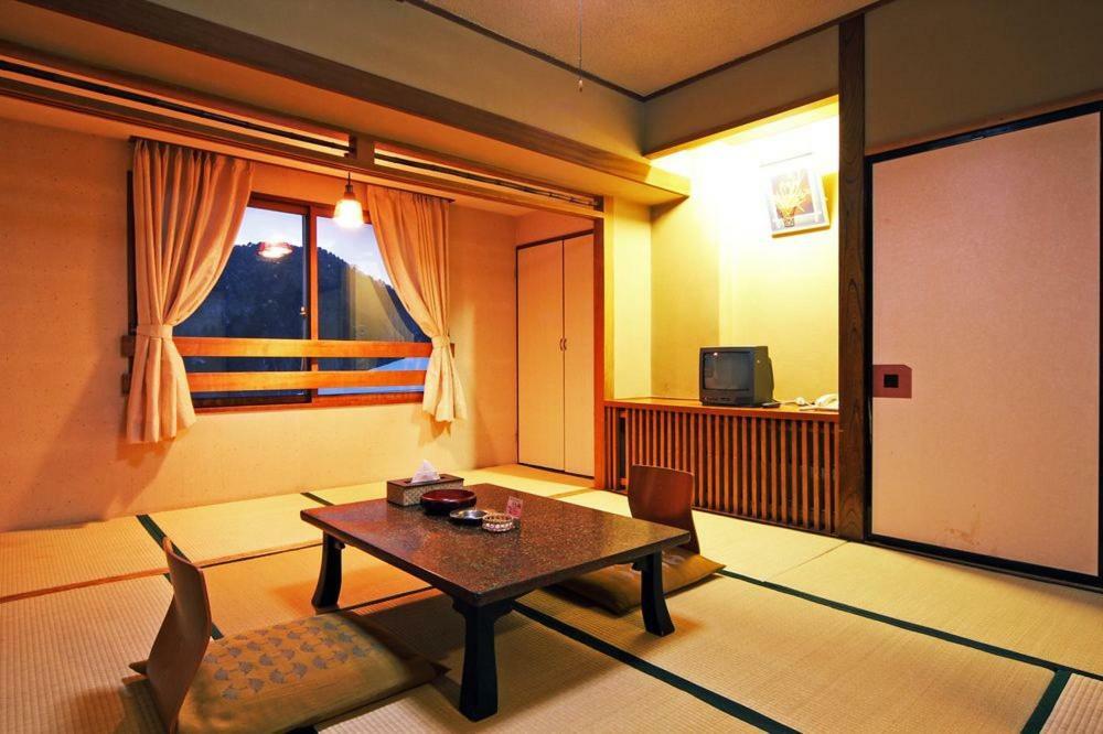 Kidoike Onsen Hotel Яманути Экстерьер фото